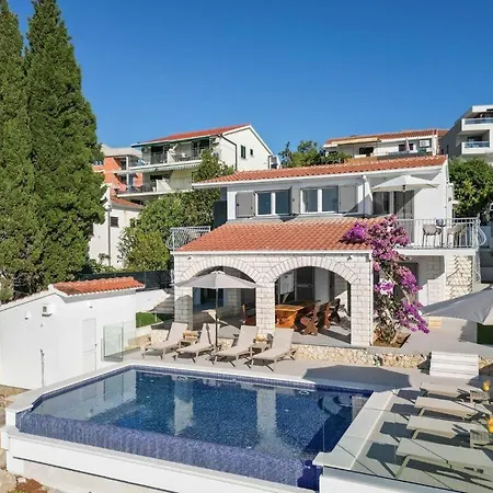 Marijo Villa Ražanj