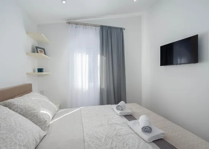 Marijo Villa Ražanj